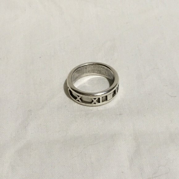 Tiffany&Co. 'Atlas' Collection Ring in Sterling Silver (size 5.75) (|) - Picture 1 of 7